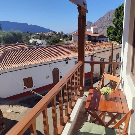 Casa Reyes *