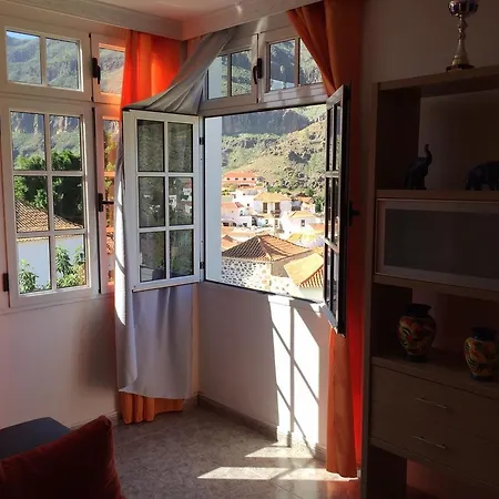 Casa Reyes Fátaga